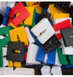 Assortiment de 350 cales plastique pour réglage, calage 2,3,4,5,8,10,15 mm