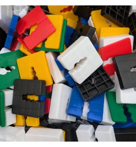 Assortiment de 350 cales plastique pour réglage, calage 2,3,4,5,8,10,15 mm